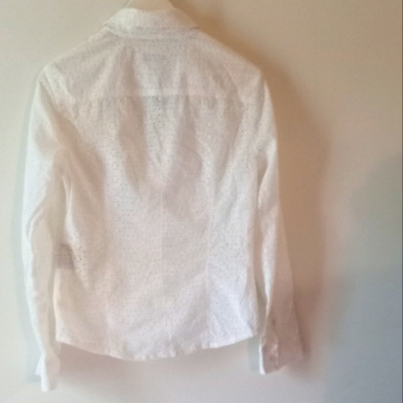 Burberry White Eyelet Blouse Nova Check Trimmed Made in Italy- Size M- NWT - Picture 7 of 9